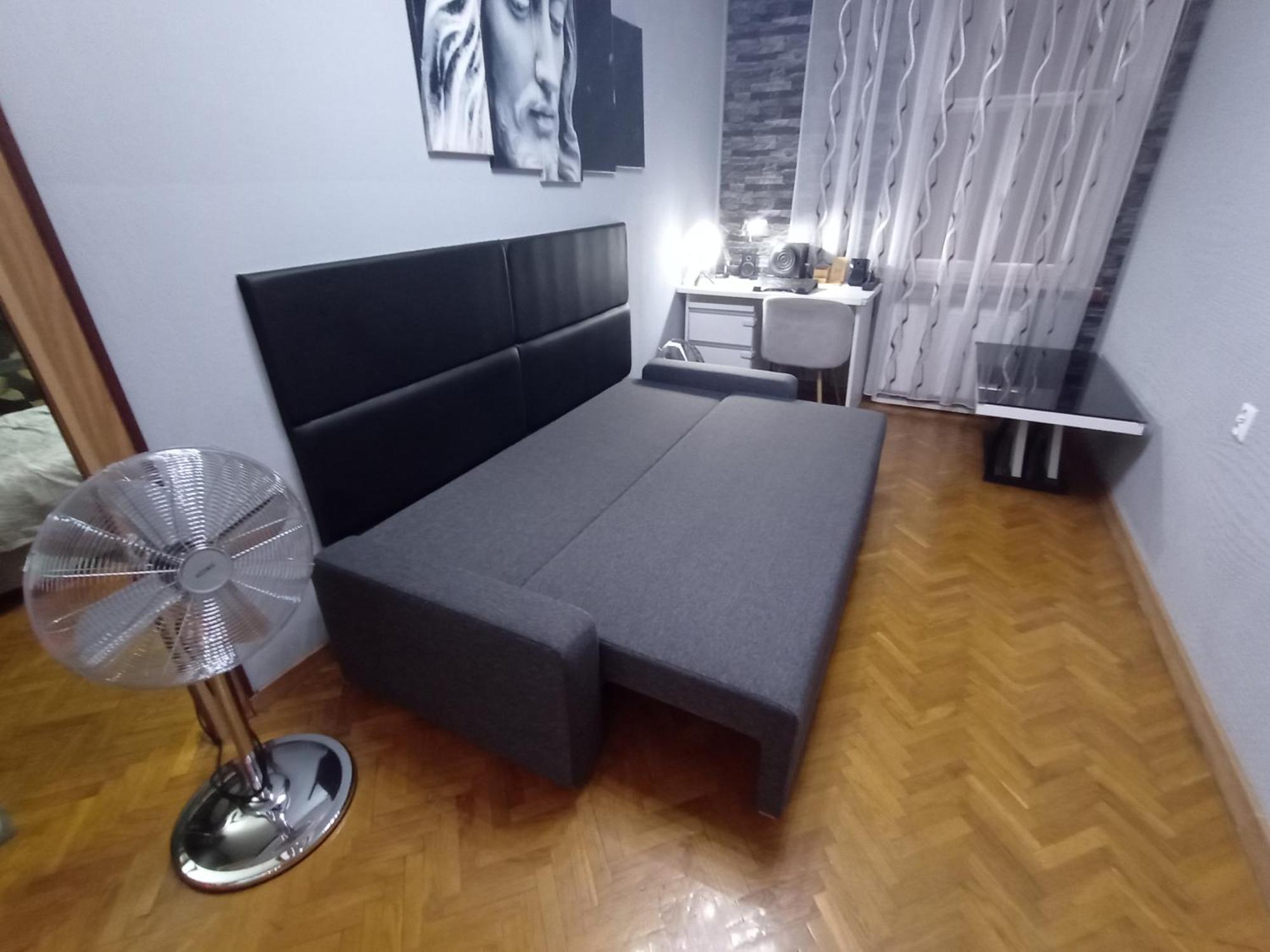 APARTAMENT VENGE -CAŁE MIESZKANIE 46m2 NA WYŁĄCZNOŚĆ - Z JEDNĄ SYPIALNIĄ I JEDNYM SYPIALNO-SALONEM -3 PIĘTRO BEZ WINDY- REZERWACJA BEZ KARTY KREDYTOWEJ-KLIMATYZACJA-2 ŁÓŻECZKA DZIECIĘCE-ŚNIADANIE XXL 30zł Breslau Exterior foto