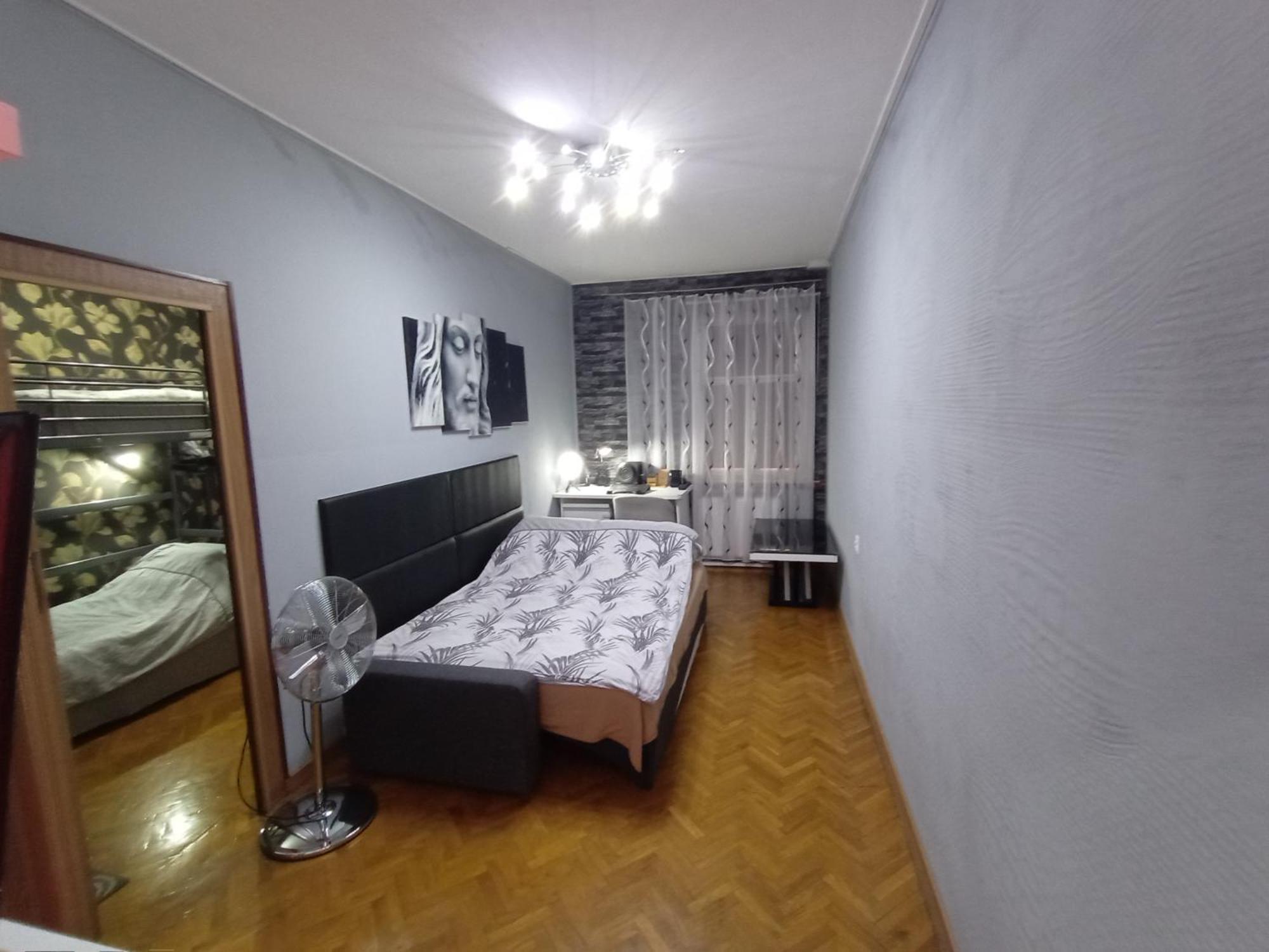 APARTAMENT VENGE -CAŁE MIESZKANIE 46m2 NA WYŁĄCZNOŚĆ - Z JEDNĄ SYPIALNIĄ I JEDNYM SYPIALNO-SALONEM -3 PIĘTRO BEZ WINDY- REZERWACJA BEZ KARTY KREDYTOWEJ-KLIMATYZACJA-2 ŁÓŻECZKA DZIECIĘCE-ŚNIADANIE XXL 30zł Breslau Exterior foto